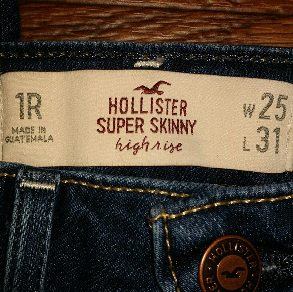 HOLLISTER JEANS: BRAND NEW, HIGHWIASTED SKINNY JEA - Picture 3 of 3